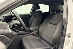 valkoinen Audi A5 2025 kuva 30.