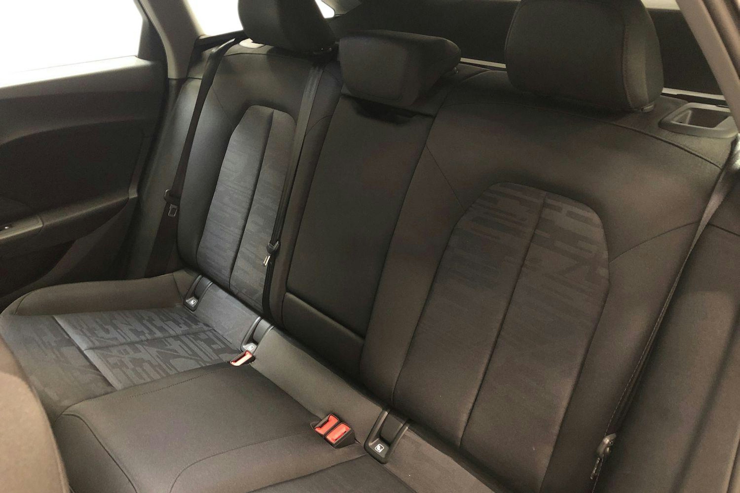 met. punainen Audi A5 2025 kuva 8.