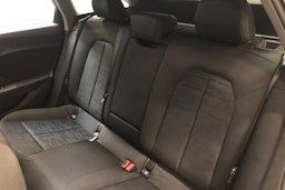 met. punainen Audi A5 2025 kuva 8.