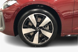 met. punainen Audi A5 2025 kuva 9.