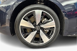 sininen Audi A5 2025 kuva 9.