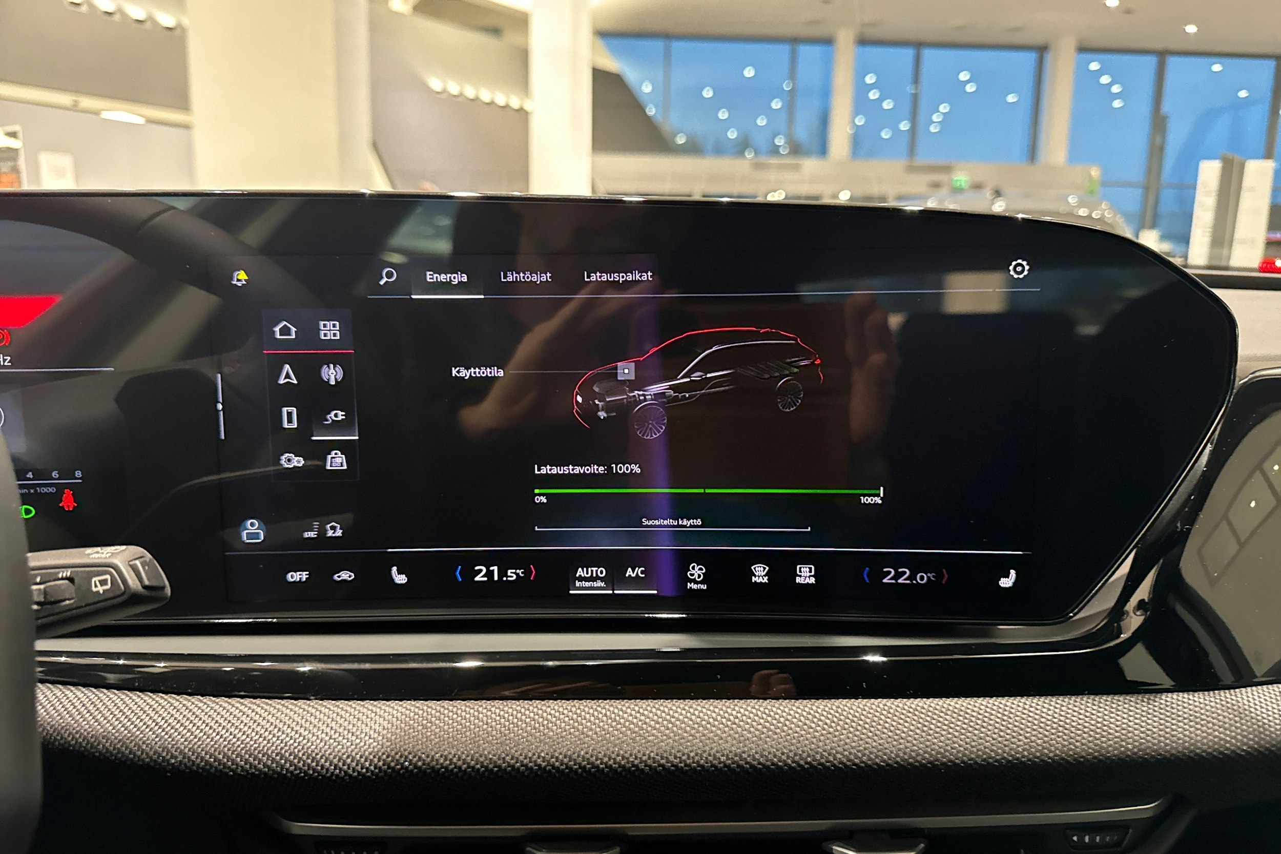 sininen Audi A5 2025 kuva 12.