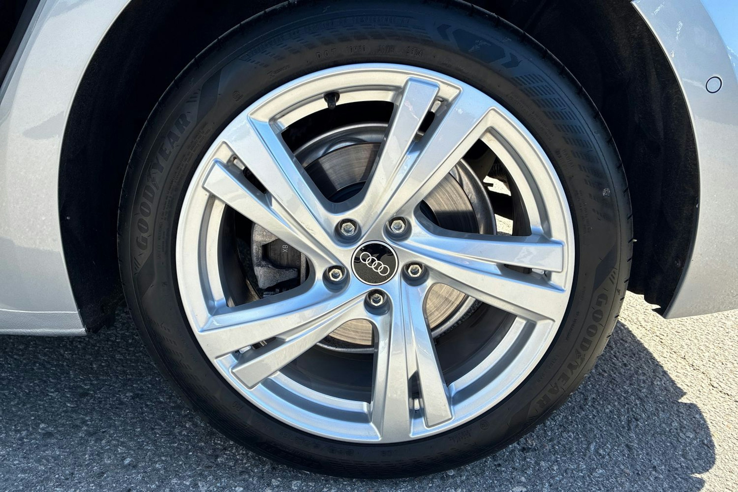 harmaa Audi A5 2025 kuva 10.