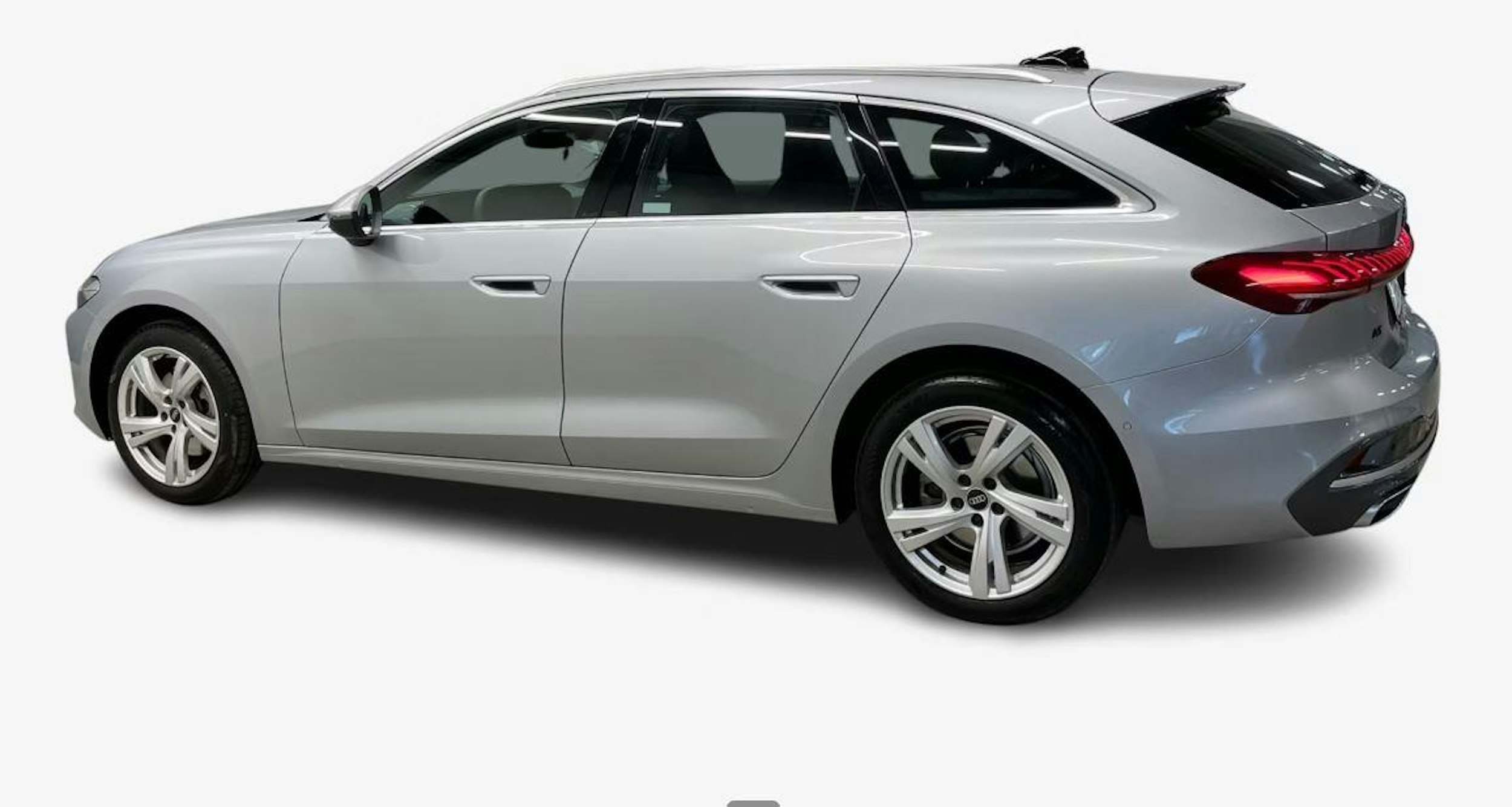 harmaa Audi A5 2025 kuva 2.