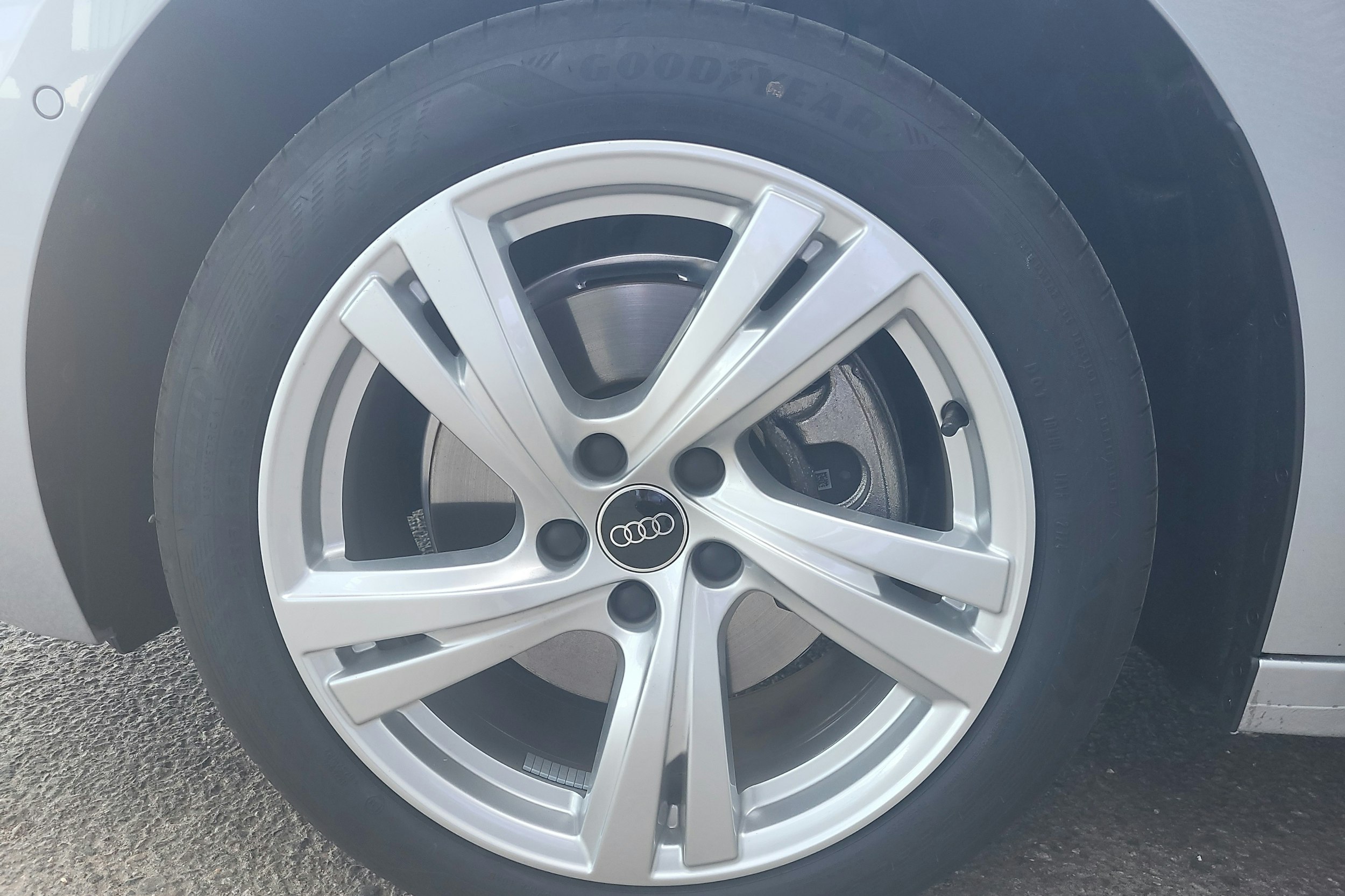 harmaa Audi A5 2025 kuva 9.
