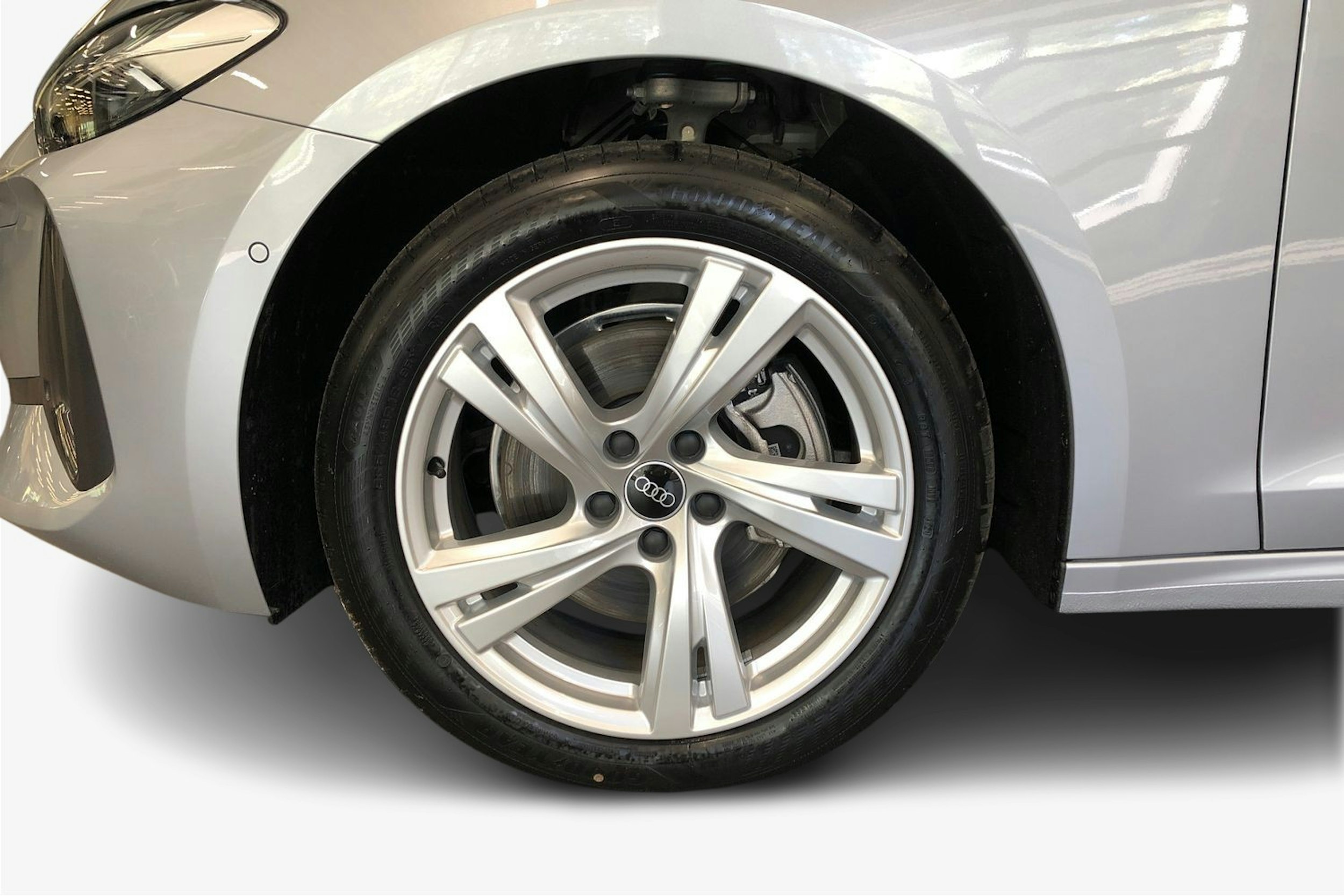 met. harmaa Audi A5 2025 kuva 9.