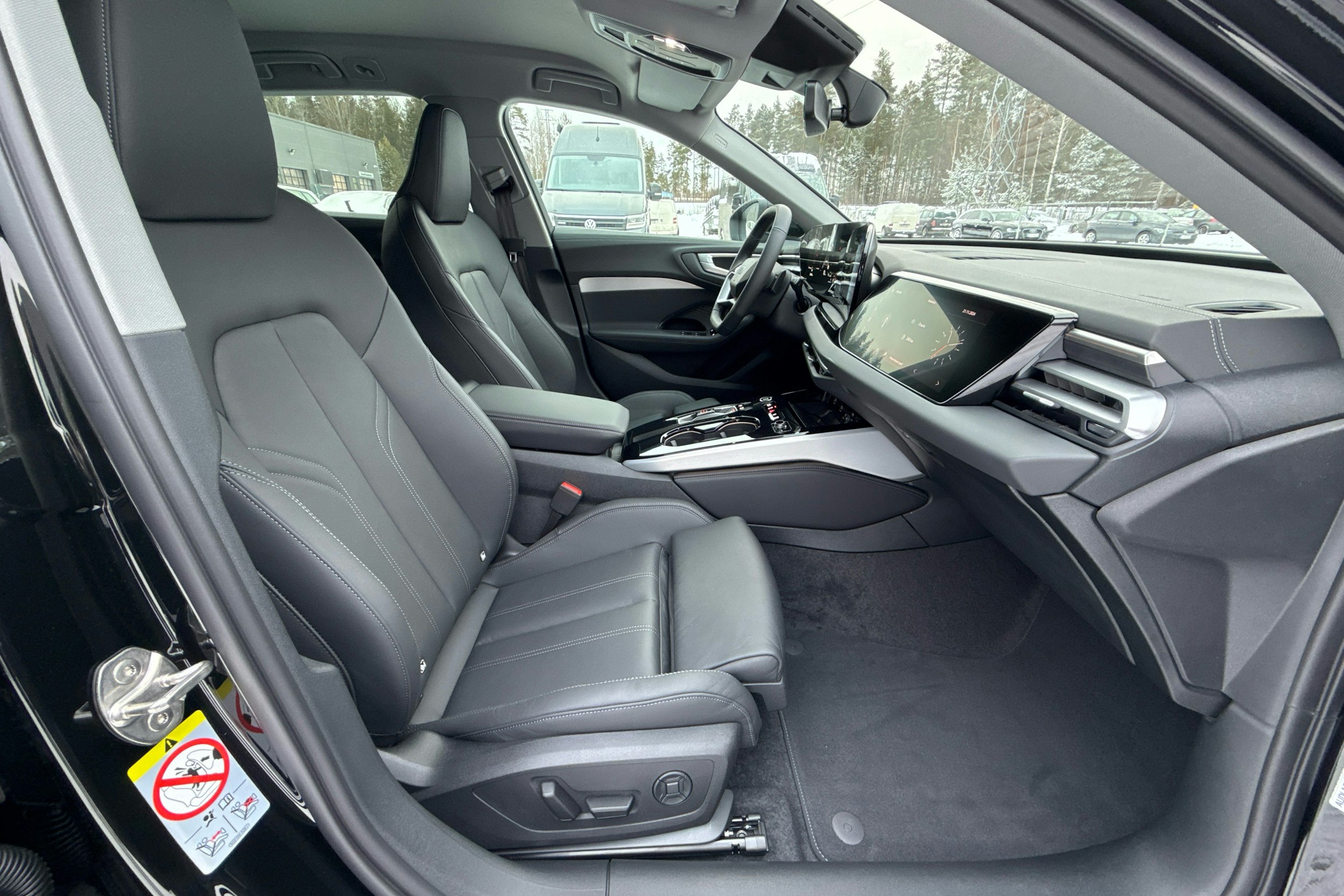 musta Audi A5 2025 kuva 22.