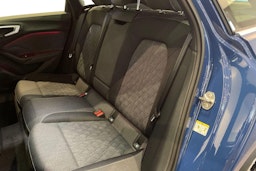 sininen Audi A5 2026 kuva 8.