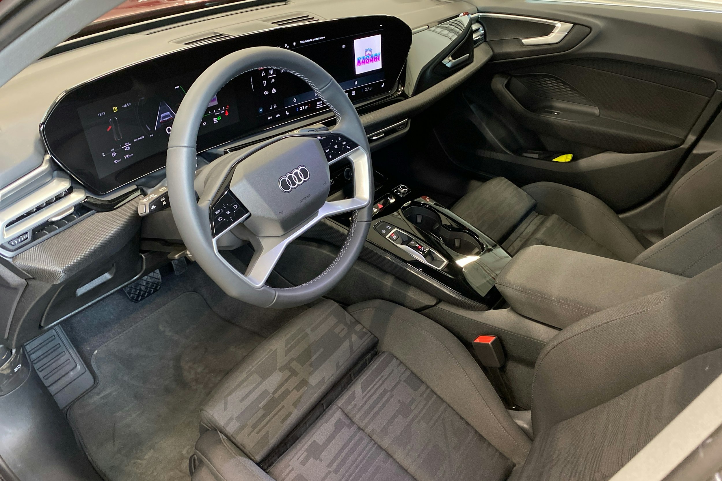 punainen Audi A5 2025 kuva 6.