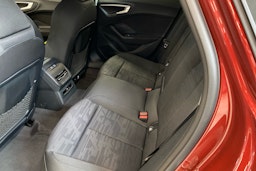 punainen Audi A5 2025 kuva 8.