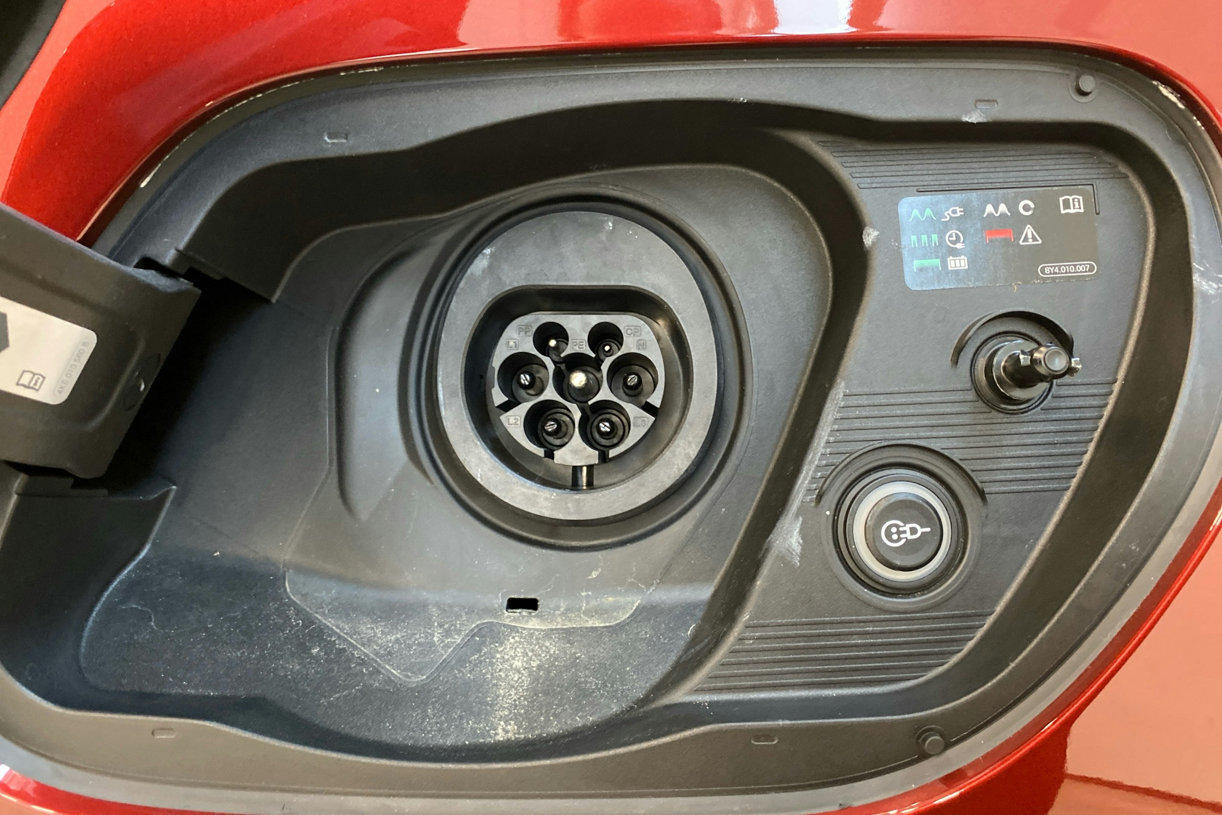 punainen Audi A5 2025 kuva 13.