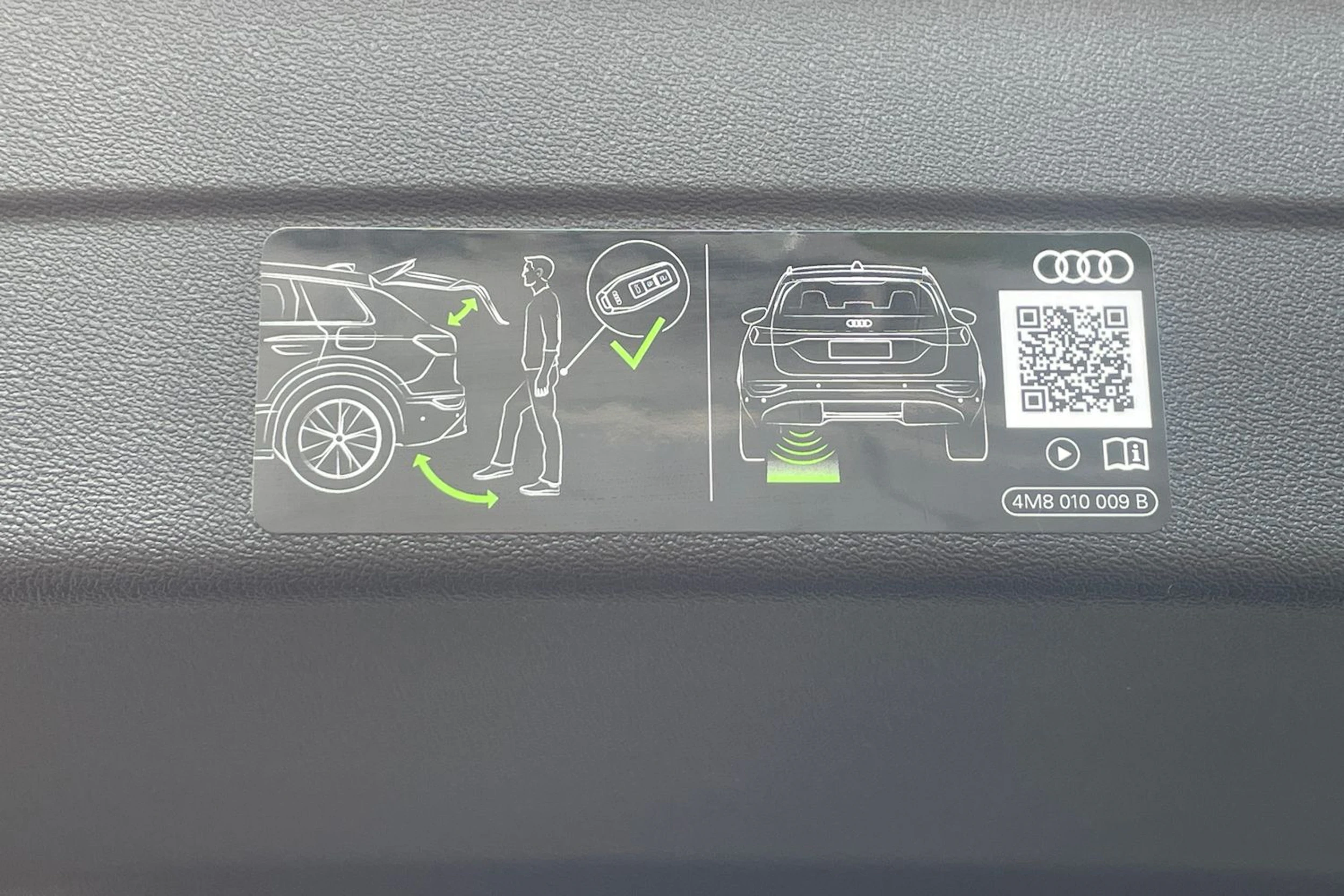 punainen Audi A5 2026 kuva 12.