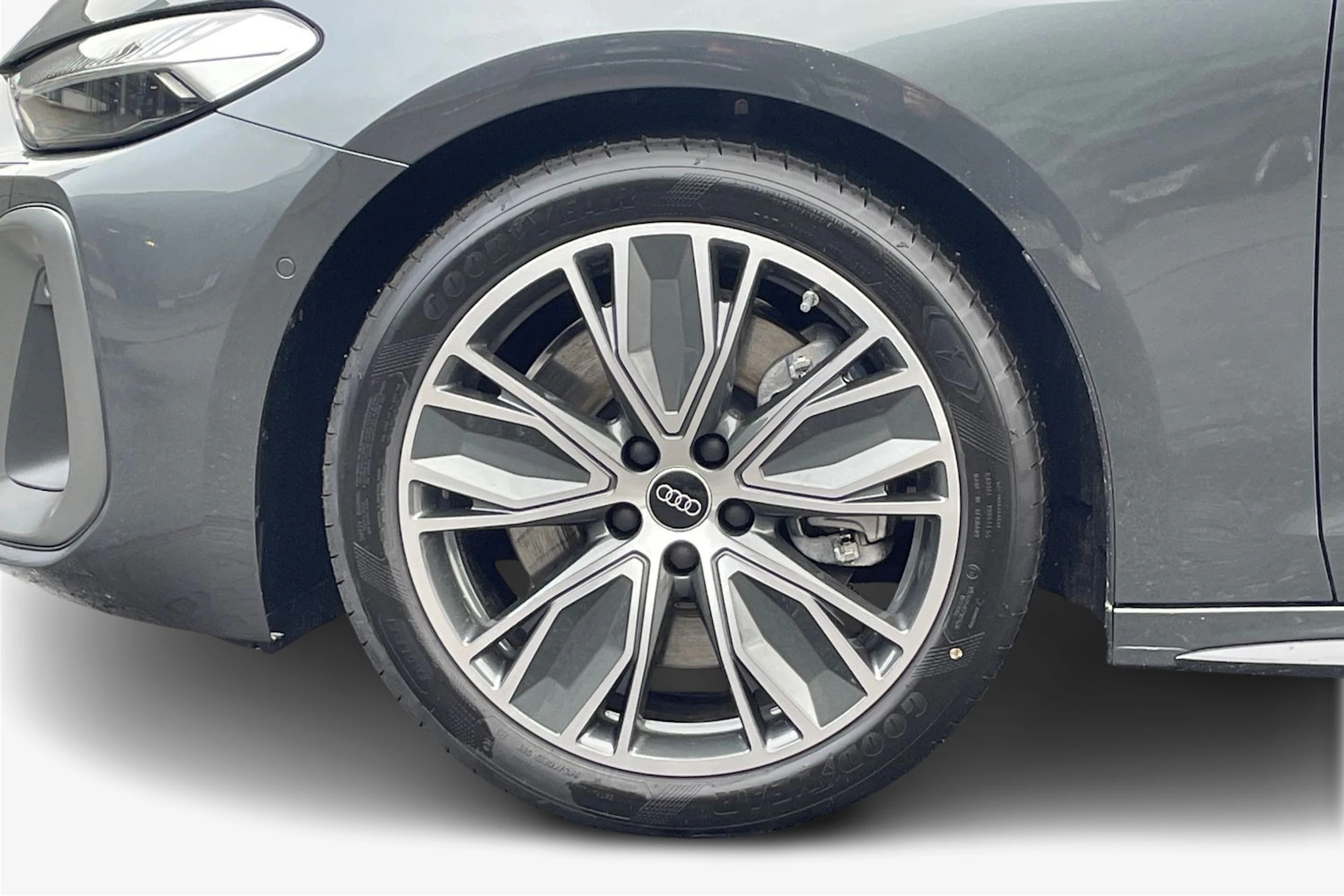harmaa Audi A5 2026 kuva 9.