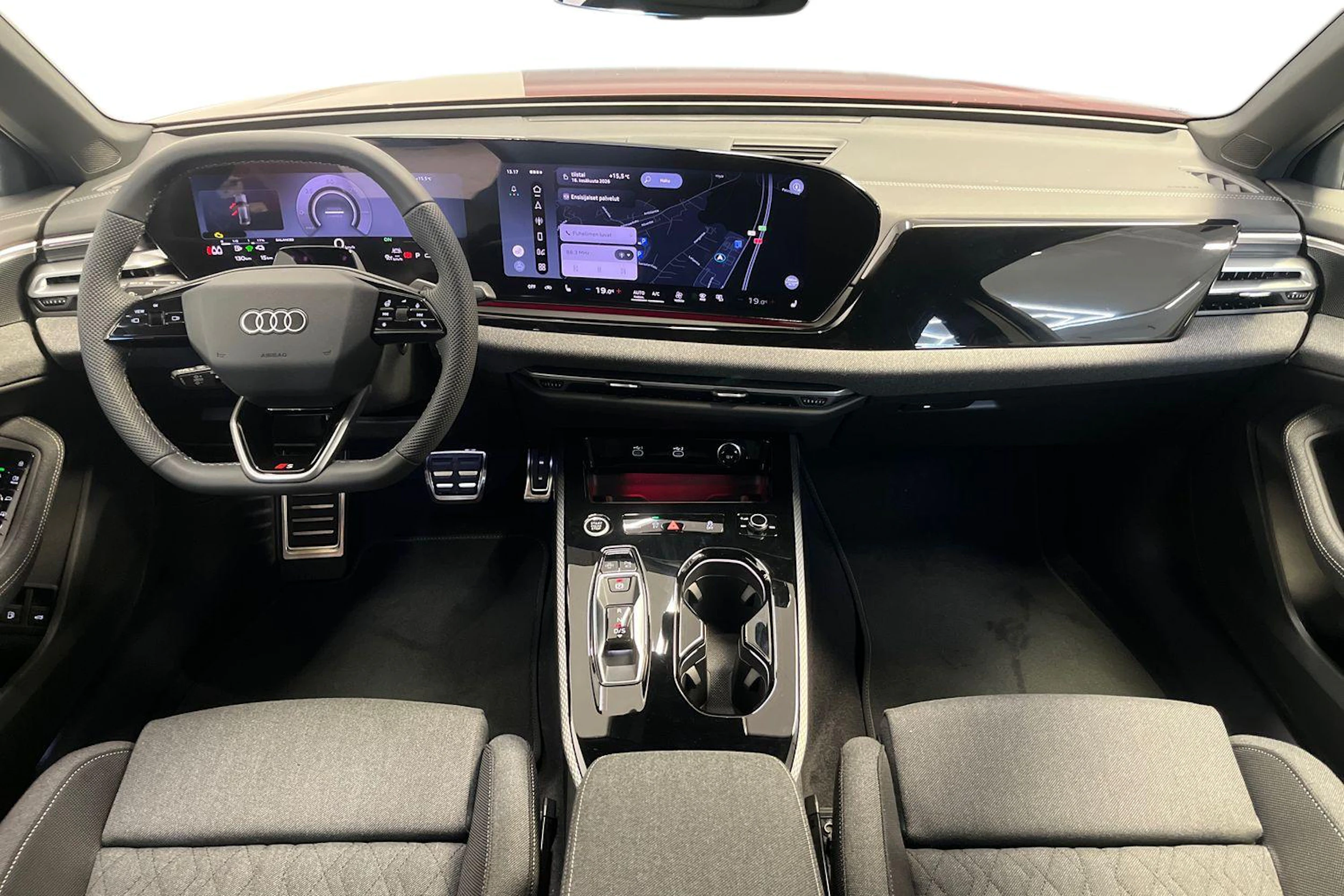 punainen Audi A5 2026 kuva 7.