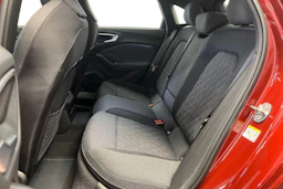 punainen Audi A5 2026 kuva 8.