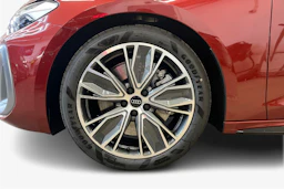 punainen Audi A5 2026 kuva 9.