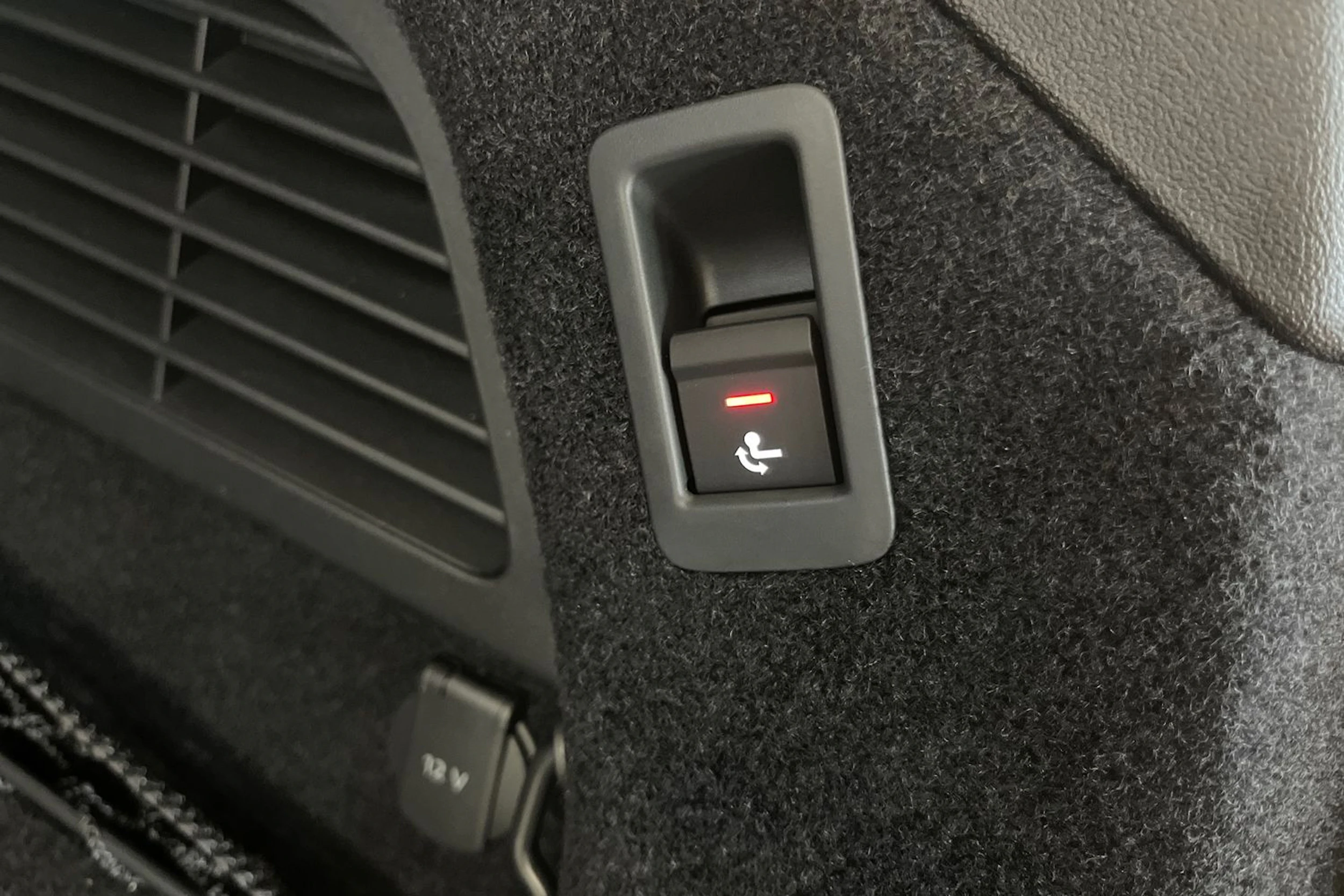 punainen Audi A5 2026 kuva 12.