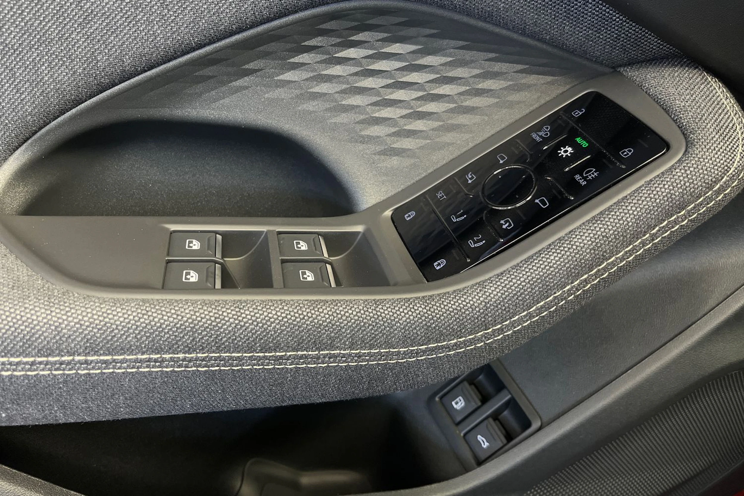 punainen Audi A5 2026 kuva 17.