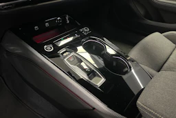 punainen Audi A5 2026 kuva 18.