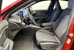 punainen Audi A5 2026 kuva 21.