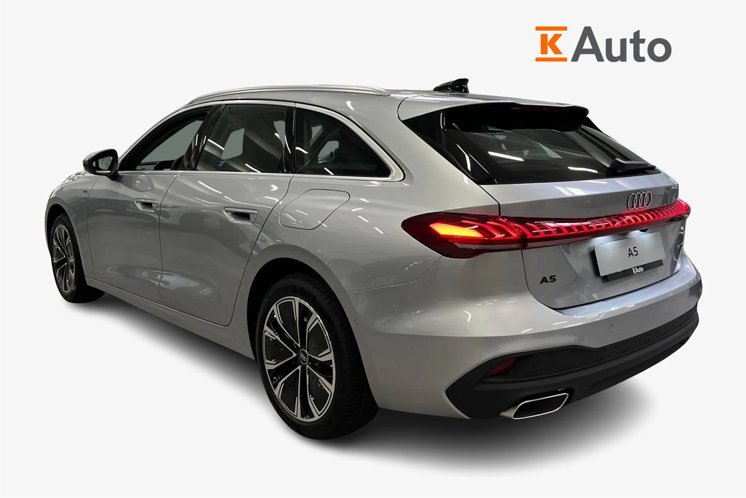 harmaa Audi A5 2026 kuva 2.