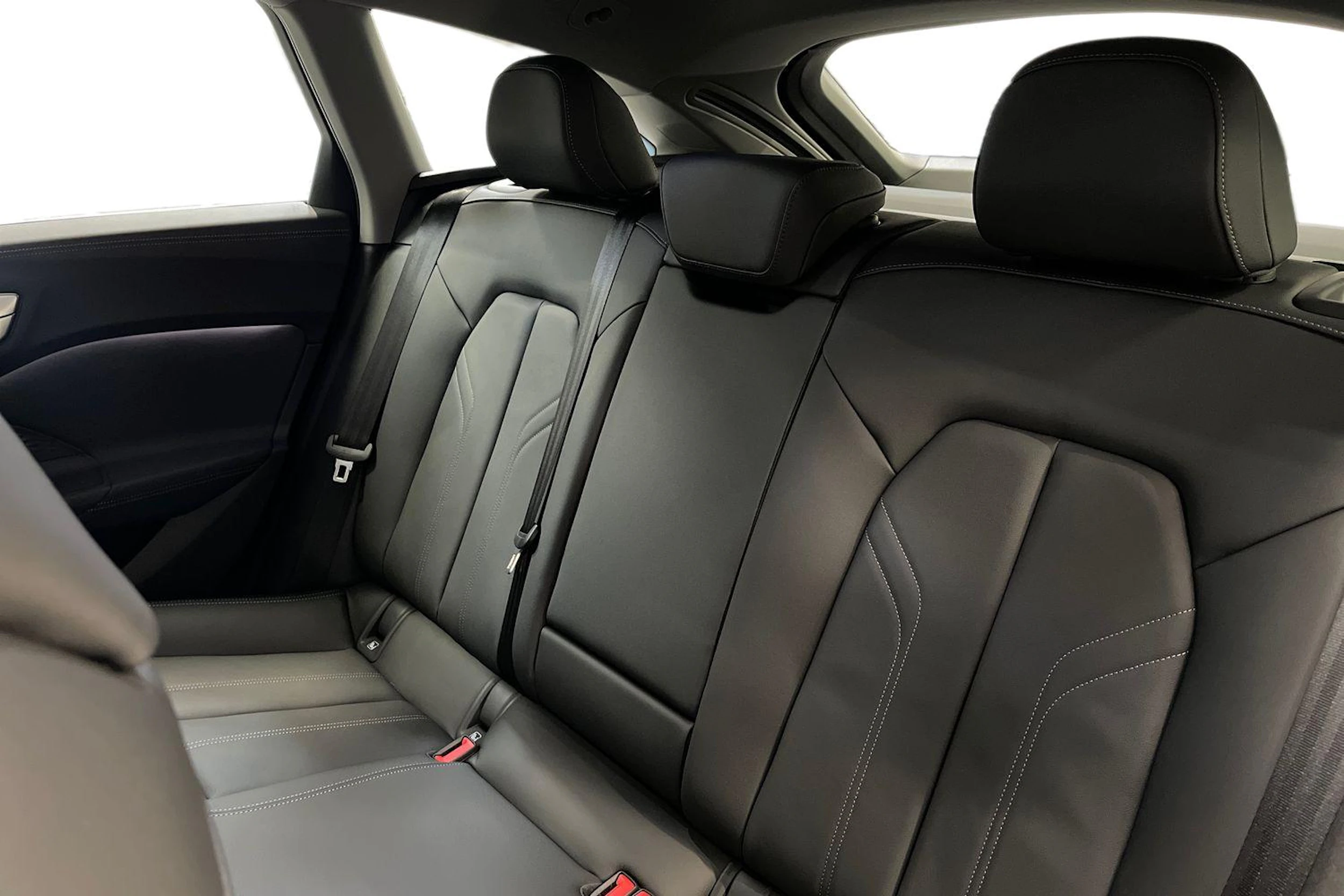 harmaa Audi A5 2026 kuva 8.