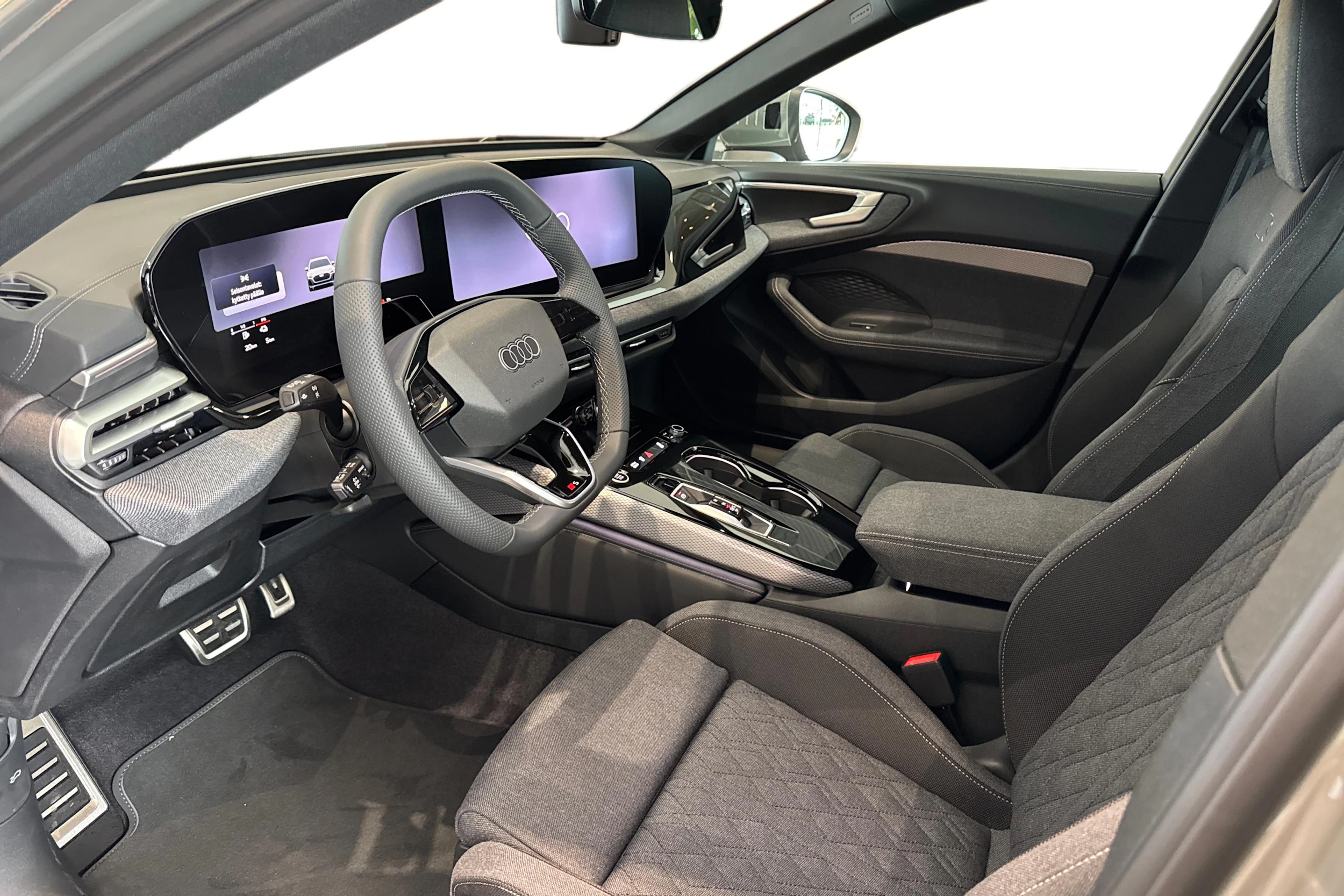 harmaa Audi A5 2026 kuva 6.