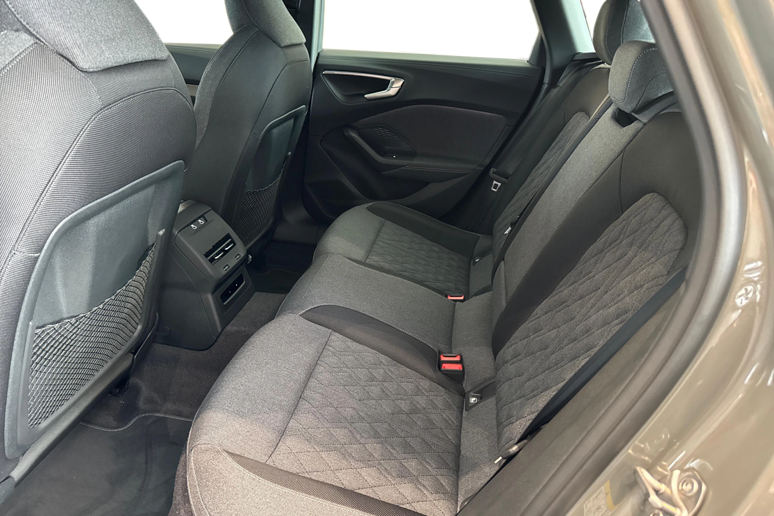 harmaa Audi A5 2026 kuva 8.