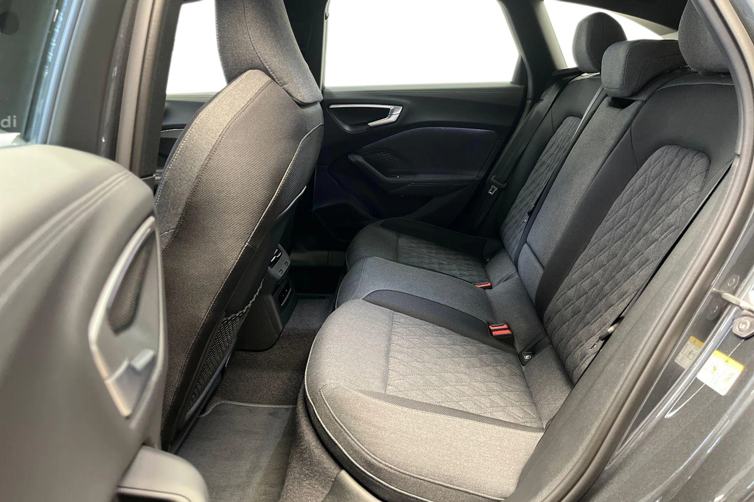 harmaa Audi A5 2026 kuva 8.
