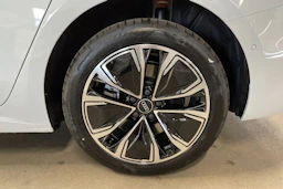 valkoinen Audi A5 2026 kuva 10.