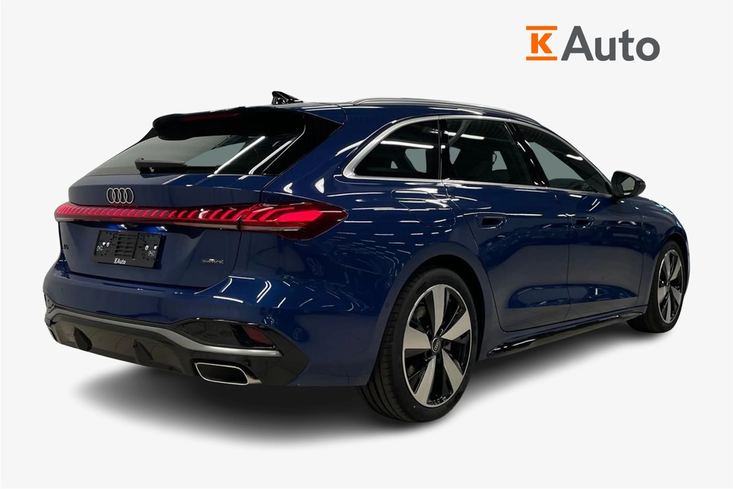 sininen Audi A5 2026 kuva 2.