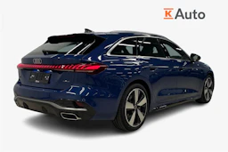 sininen Audi A5 2026 kuva 2.