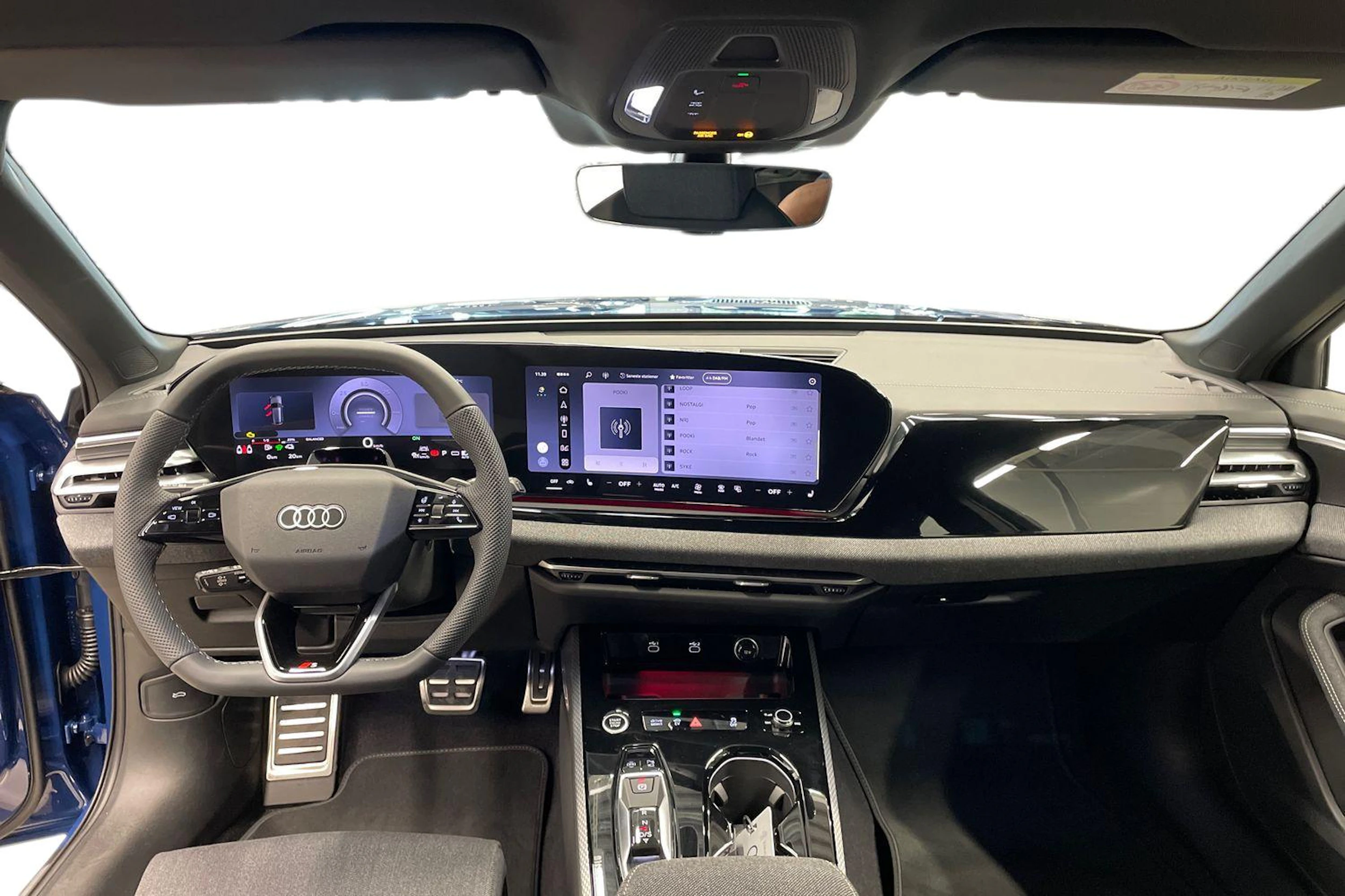 sininen Audi A5 2026 kuva 7.