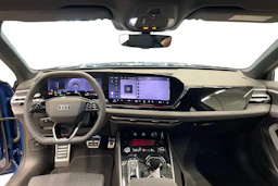 sininen Audi A5 2026 kuva 7.