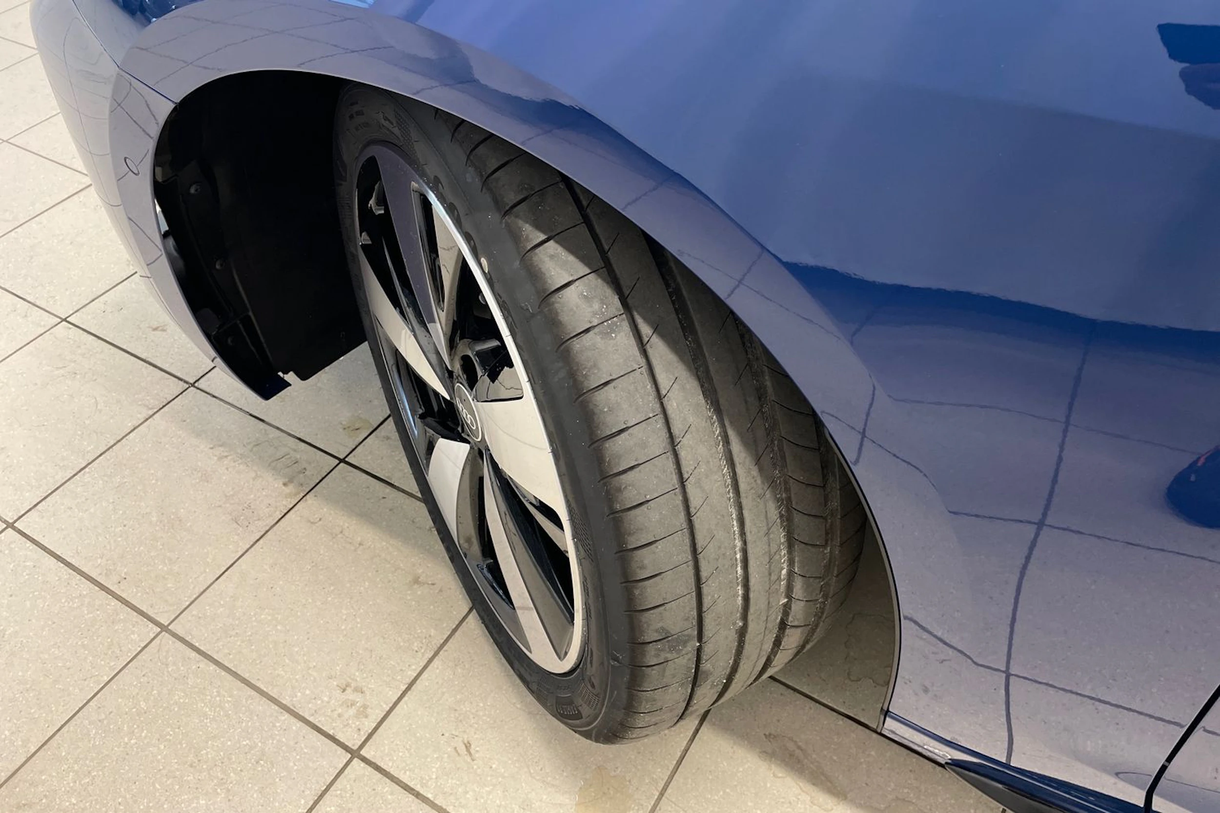 sininen Audi A5 2026 kuva 10.