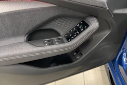 sininen Audi A5 2026 kuva 17.