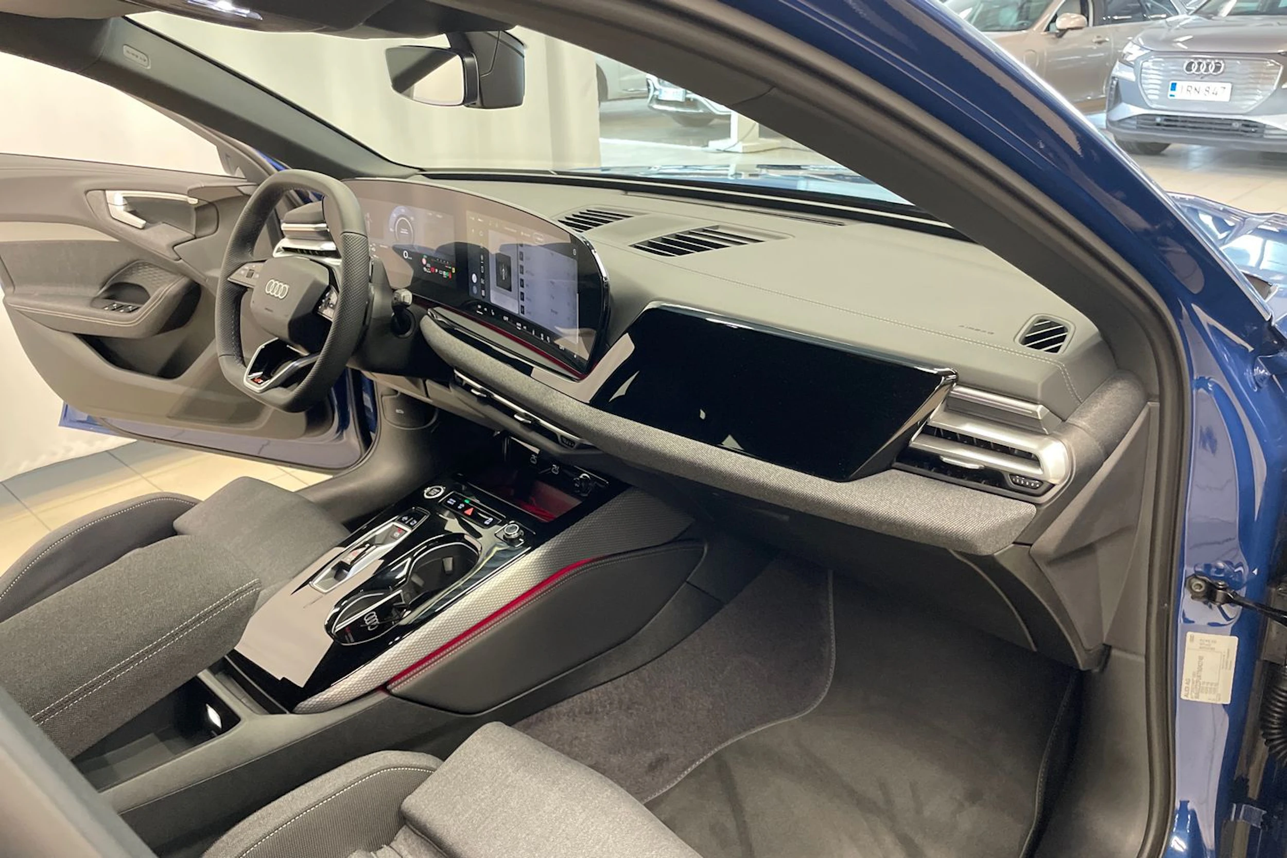 sininen Audi A5 2026 kuva 23.