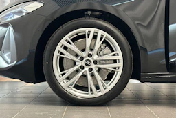 mythos musta Audi A5 2026 kuva 23.