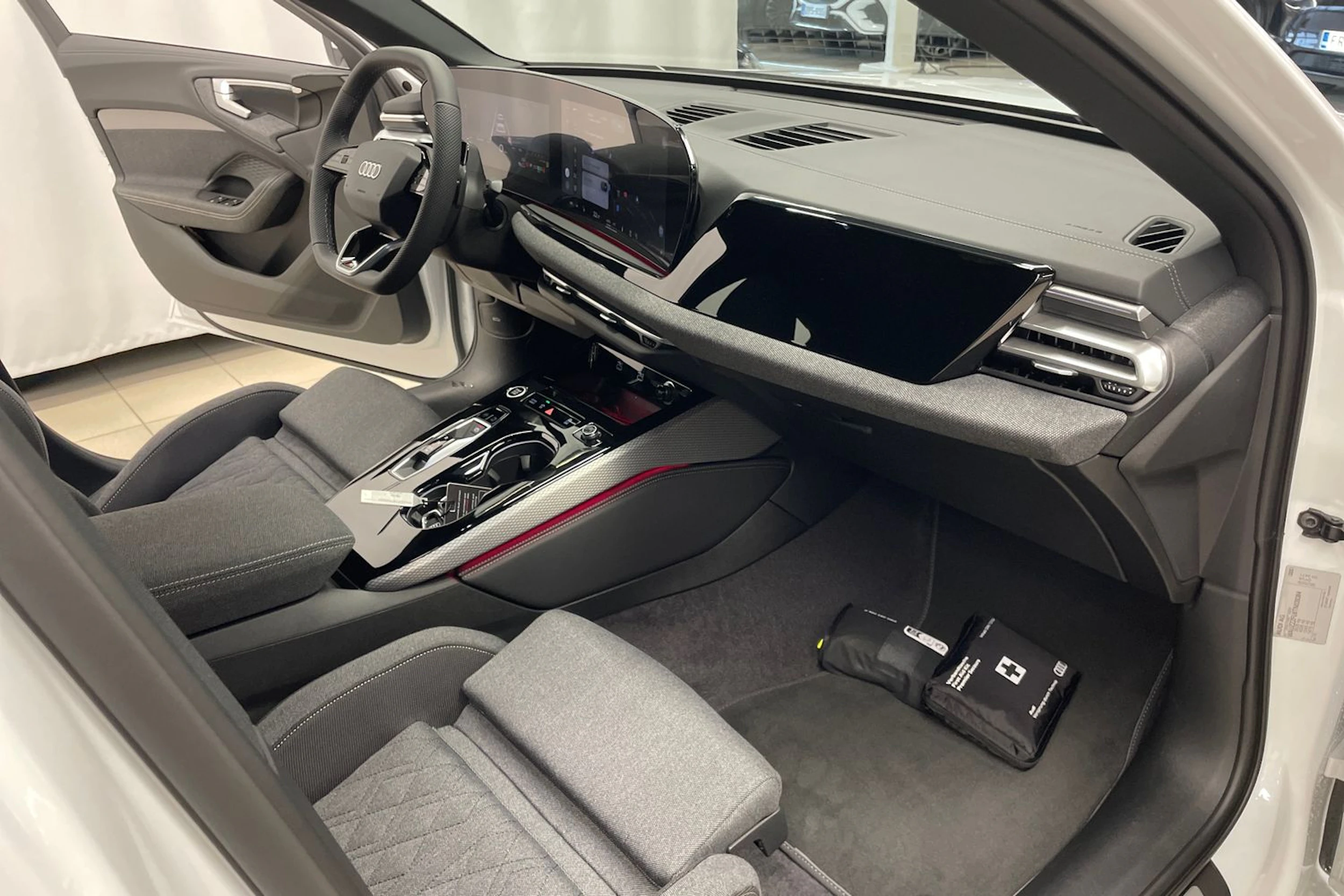 met. valkoinen Audi A5 2026 kuva 22.