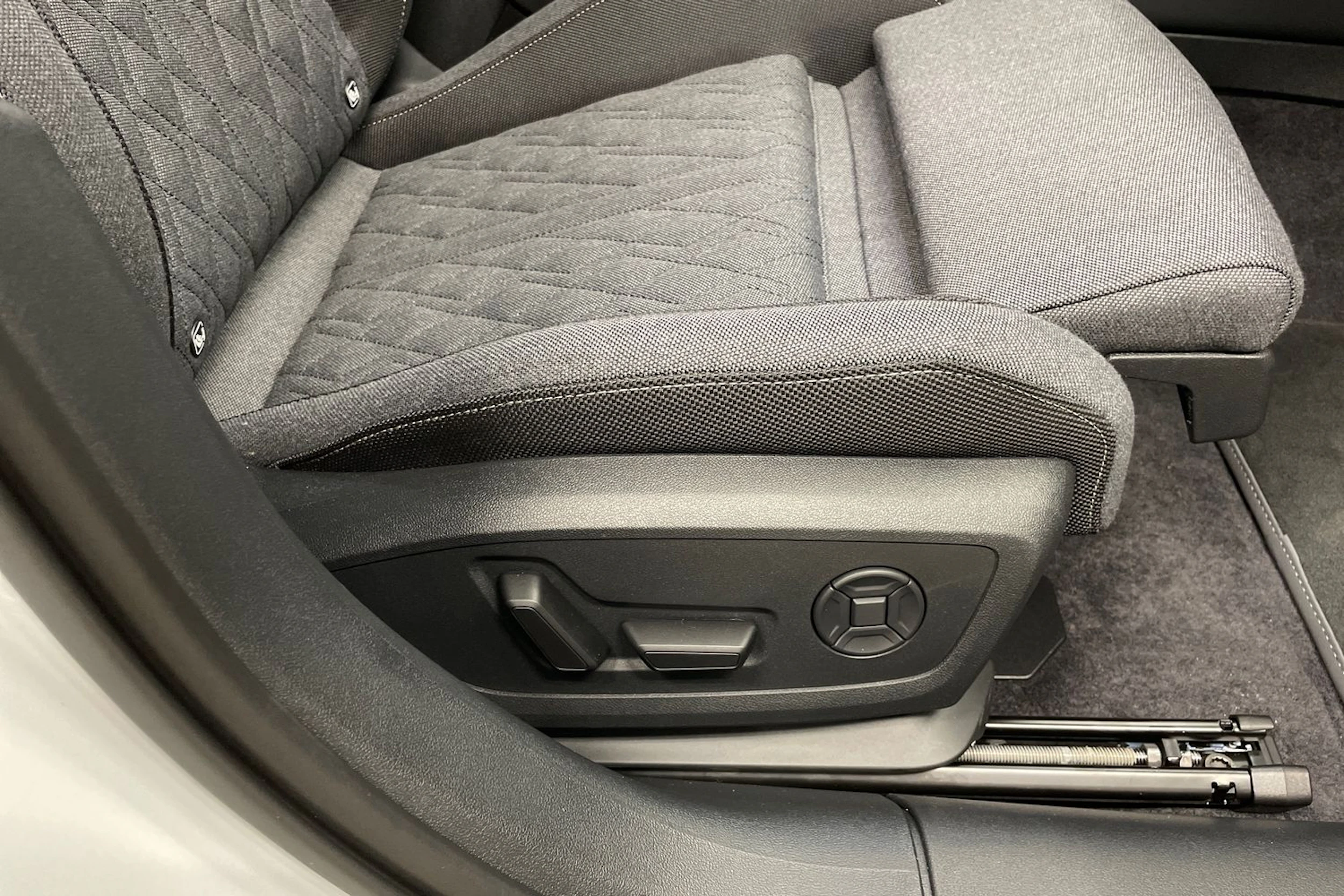 met. valkoinen Audi A5 2026 kuva 24.
