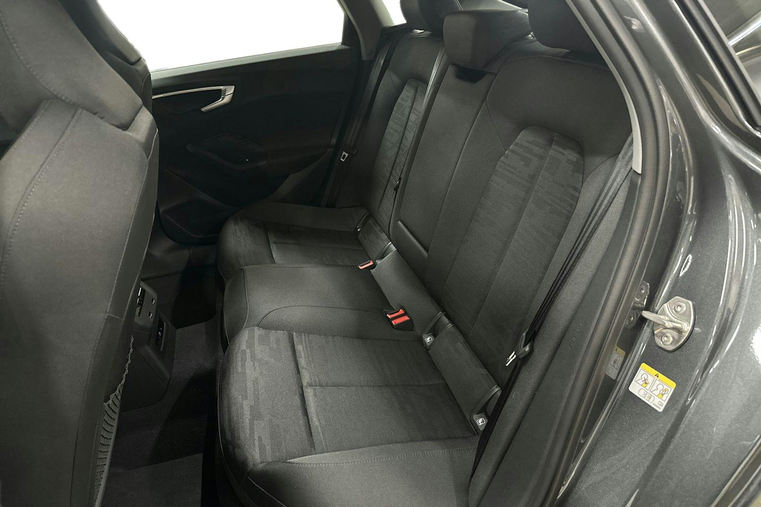 met. harmaa Audi A5 2026 kuva 8.