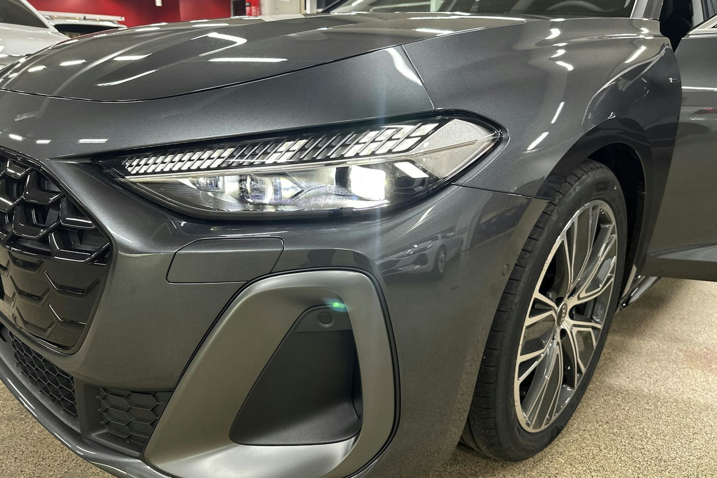 met. harmaa Audi A5 2026 kuva 10.