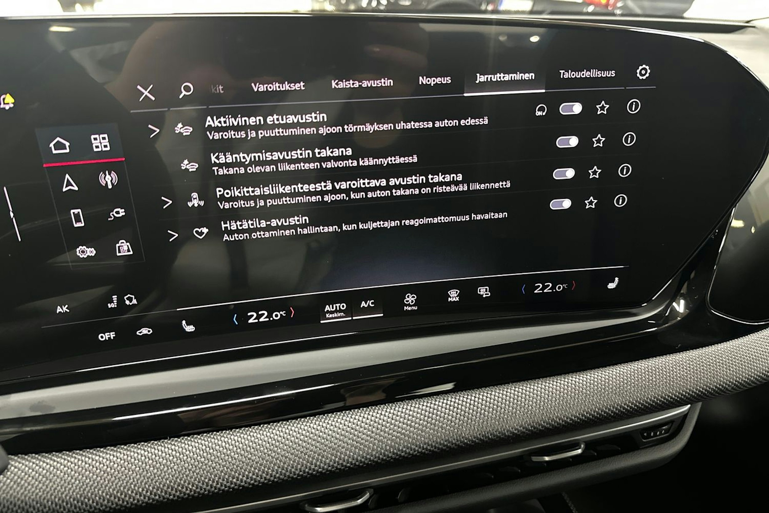 met. harmaa Audi A5 2026 kuva 27.