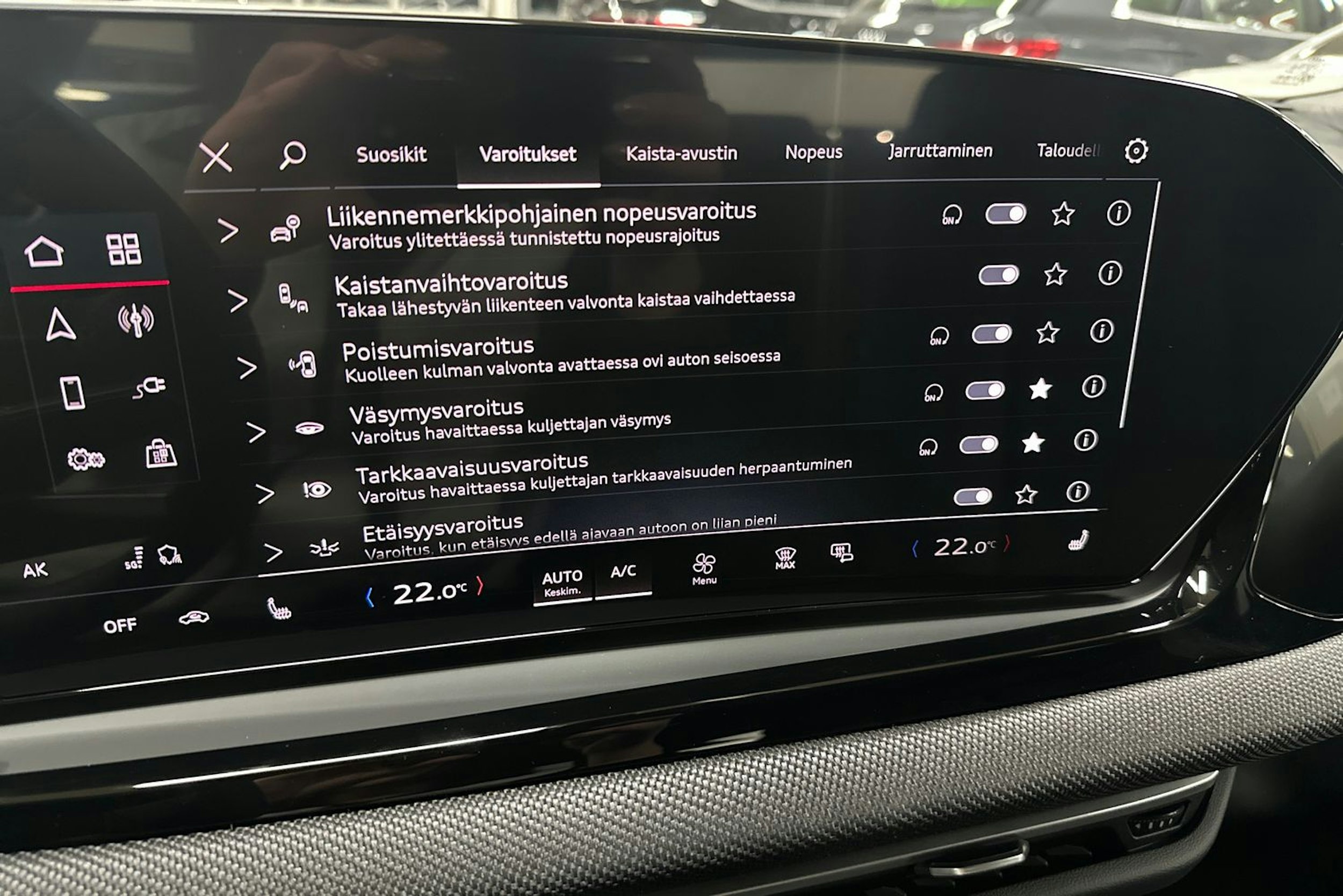 met. harmaa Audi A5 2026 kuva 28.