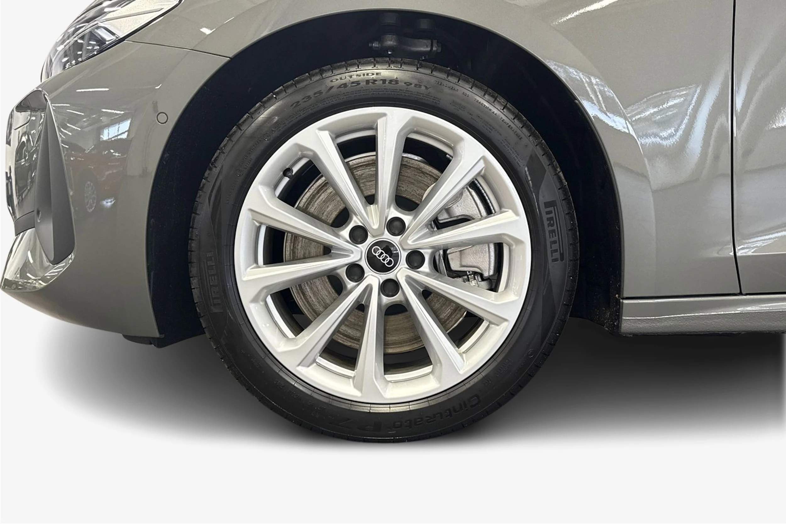 met. harmaa Audi A5 2026 kuva 9.