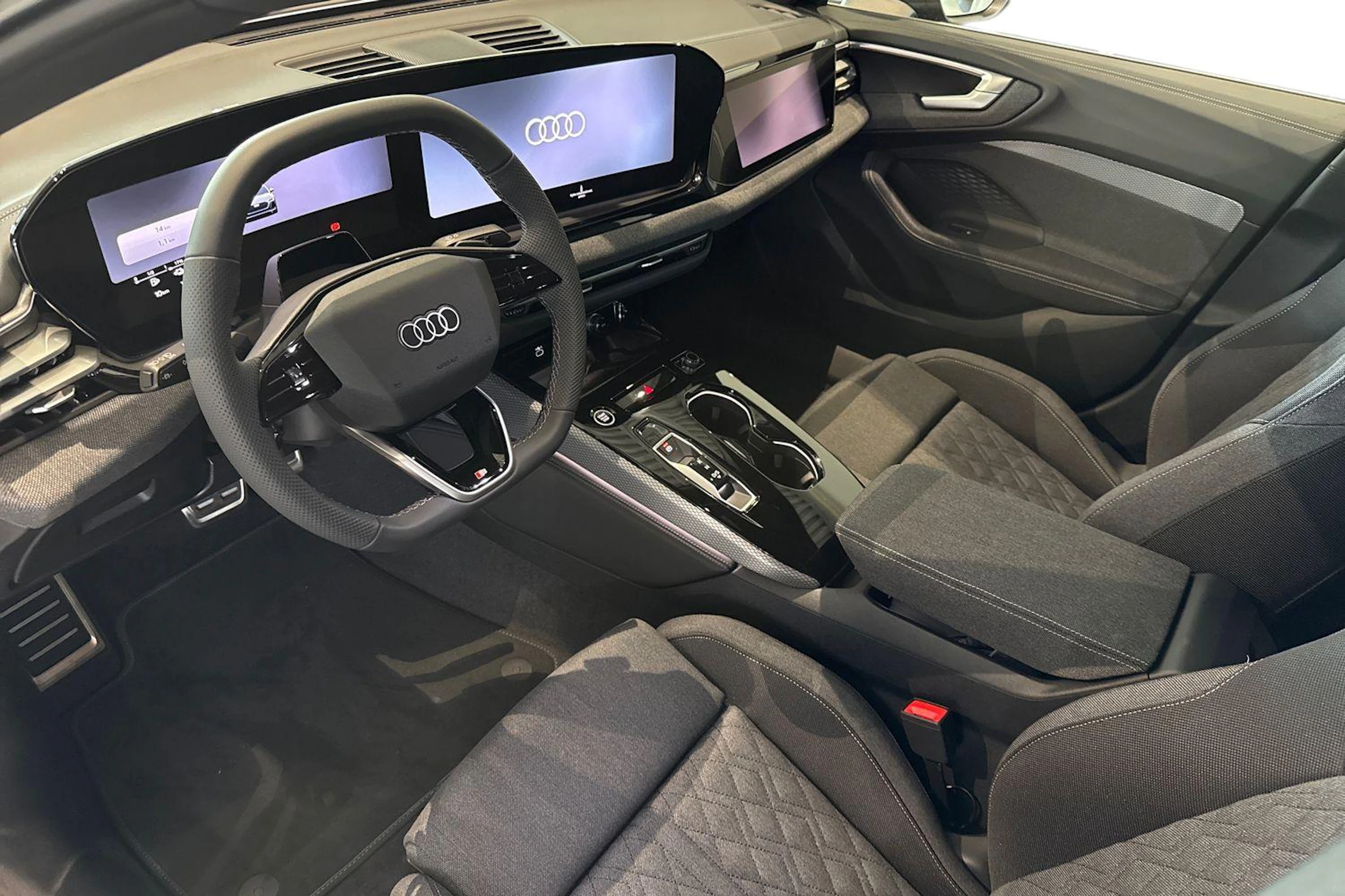 met. sininen Audi A5 2026 kuva 6.
