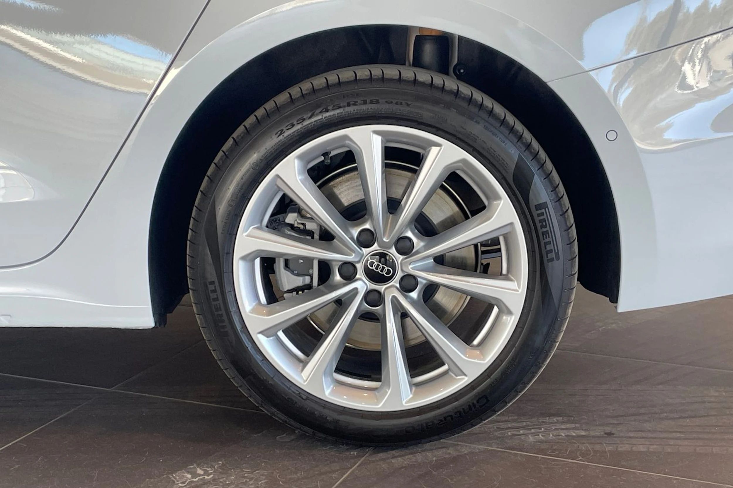 valkoinen Audi A5 2026 kuva 10.