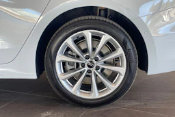valkoinen Audi A5 2026 kuva 10.