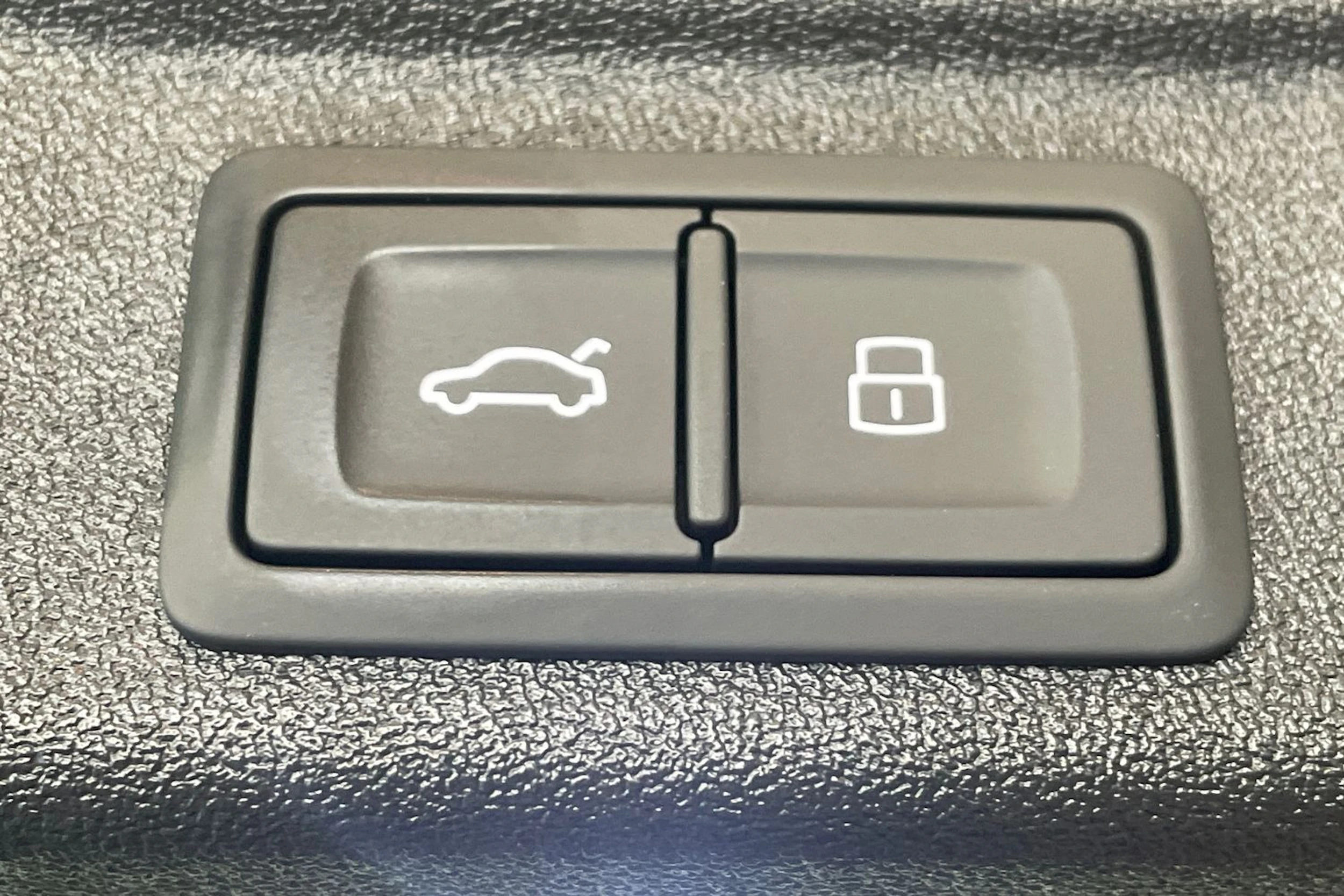 valkoinen Audi A5 2026 kuva 14.