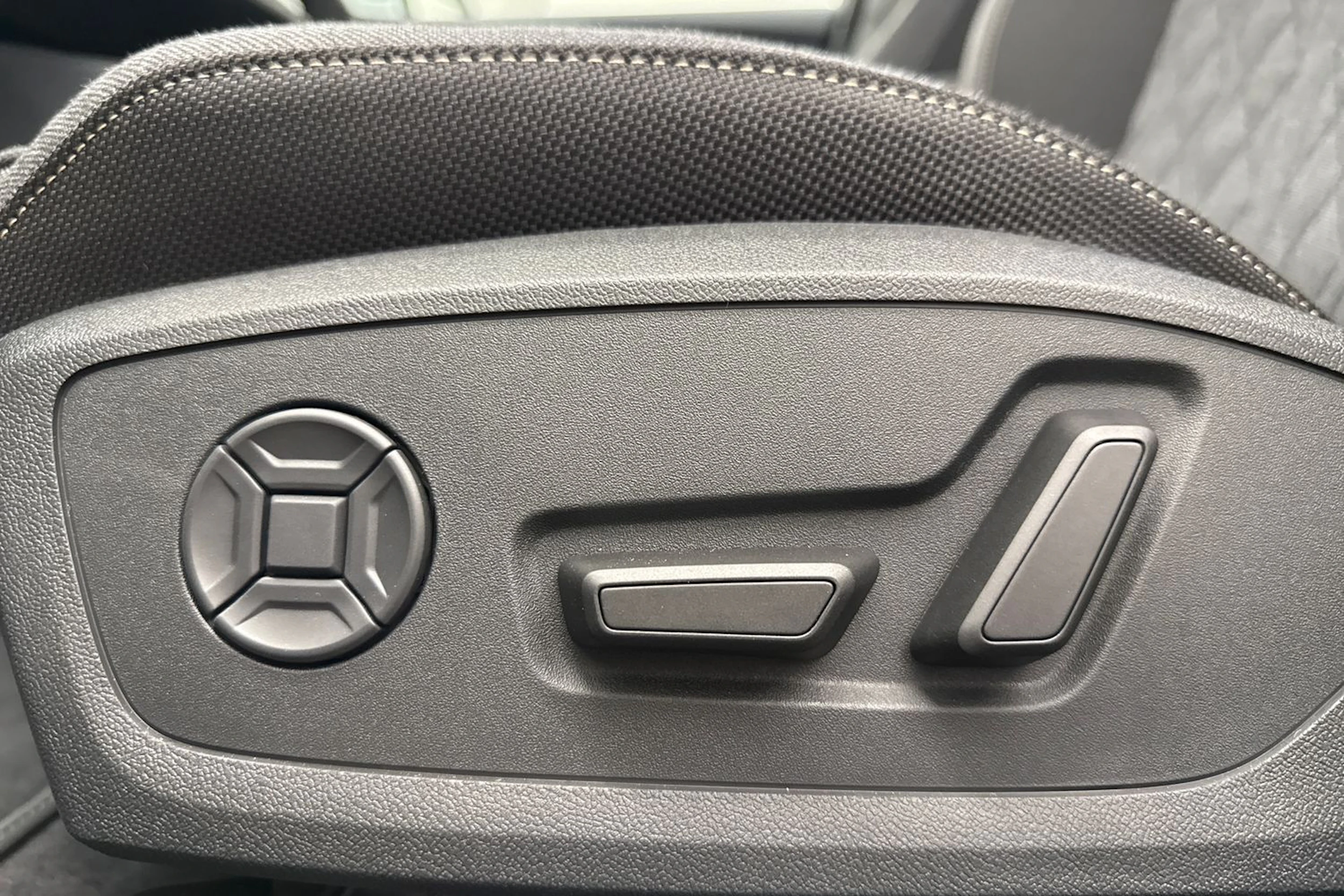 met. valkoinen Audi A5 2026 kuva 17.